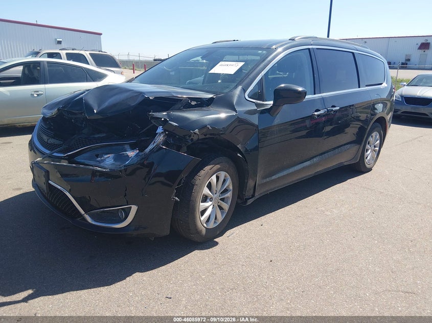 Vin: 2c4rc1fg0kr575085, lot: 46585579, chrysler pacifica touring plus 20192