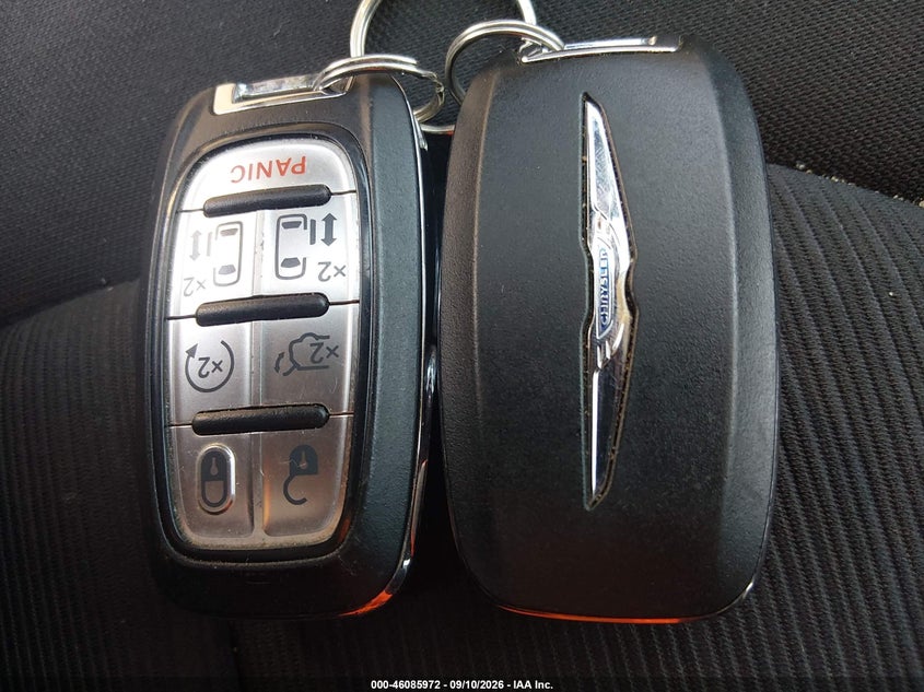 CHRYSLER PACIFICA - zdjęcie 11