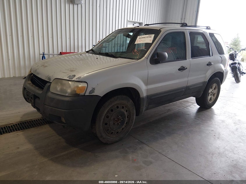 2005 Ford Escape, Удар спереди, IAAI, VIN 1FMYU93105KC70983 — фото 2