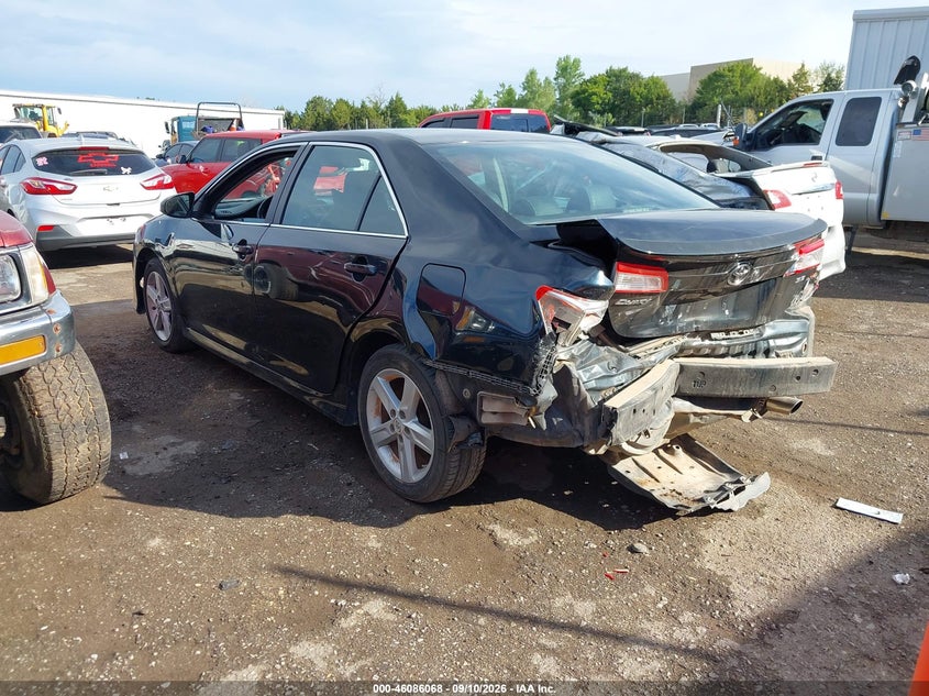Vin: 4t1bf1fk6cu506883, lot: 46585675, toyota camry se 20123