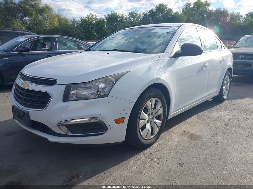 2016 CHEVROLET CRUZE LIMITED auction photo 2