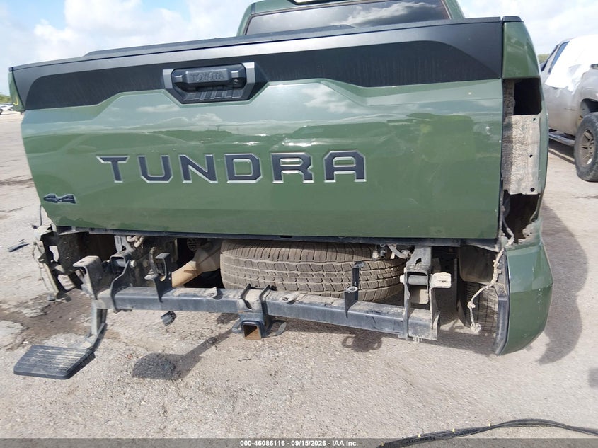 TOYOTA TUNDRA - zdjęcie 16