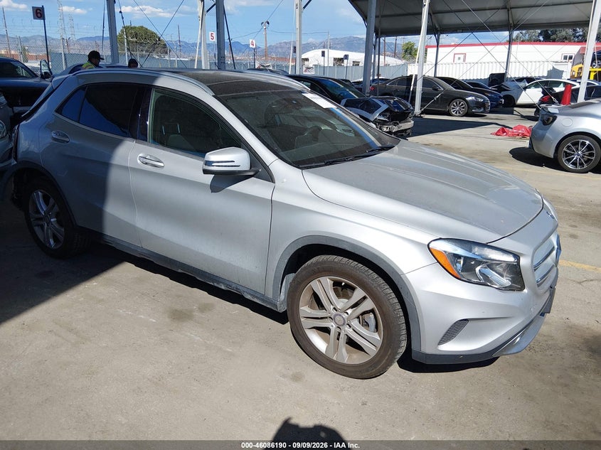 MERCEDES-BENZ GLA 250