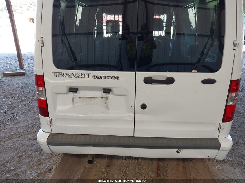 2011 FORD TRANSIT CONNECT auction photo 6