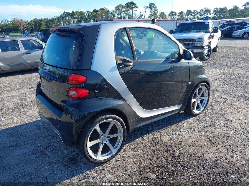 2013 SMART FORTWO auction photo 4