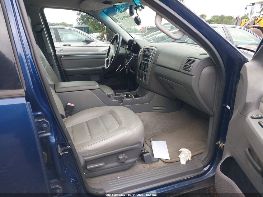 2004 FORD EXPLORER auction photo 5