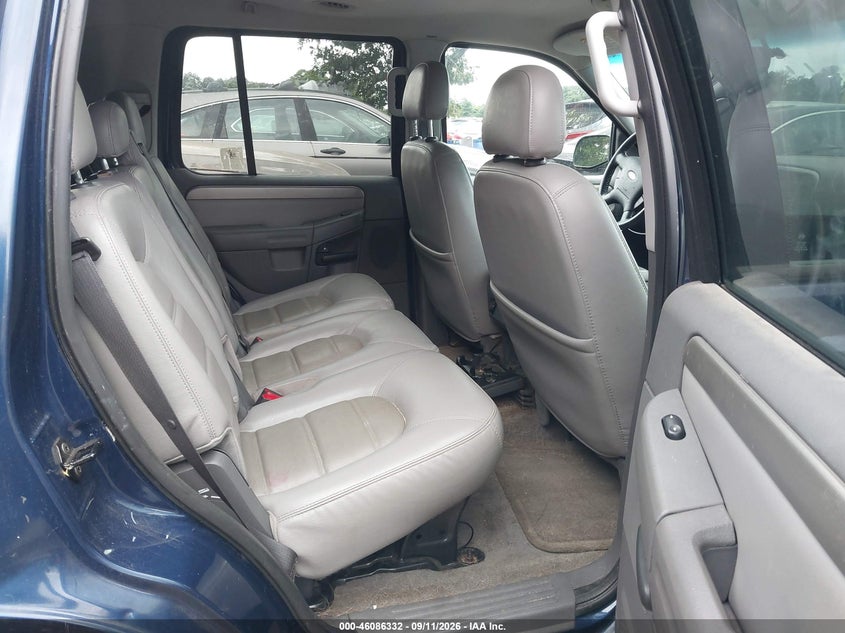 2004 FORD EXPLORER auction photo 8
