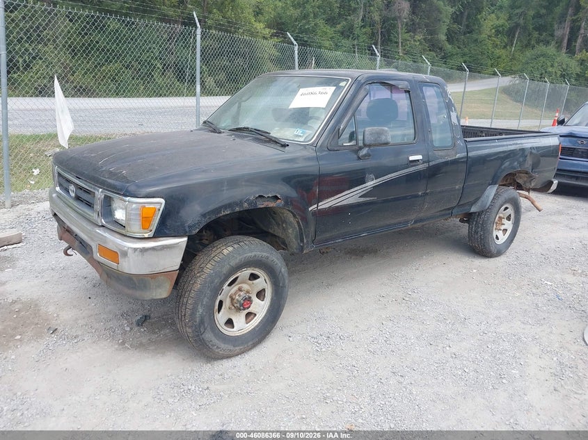 1994 TOYOTA PICKUP auction photo 2