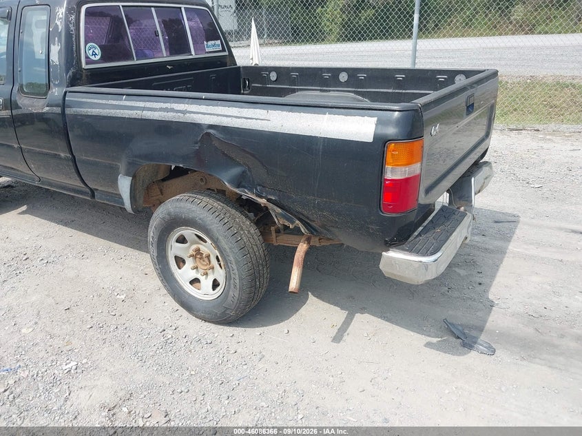 1994 TOYOTA PICKUP auction photo 6