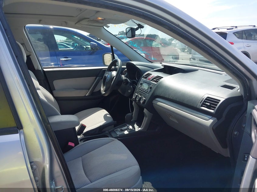2014 SUBARU FORESTER auction photo 5