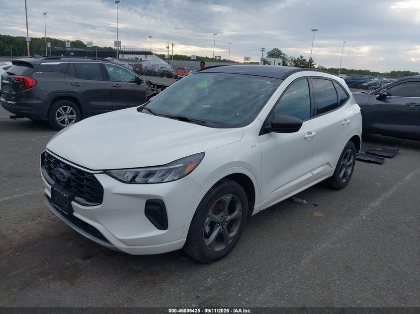 Vin: 1fmcu9mn4rua95885, lot: 46586032, ford escape st-line 20242