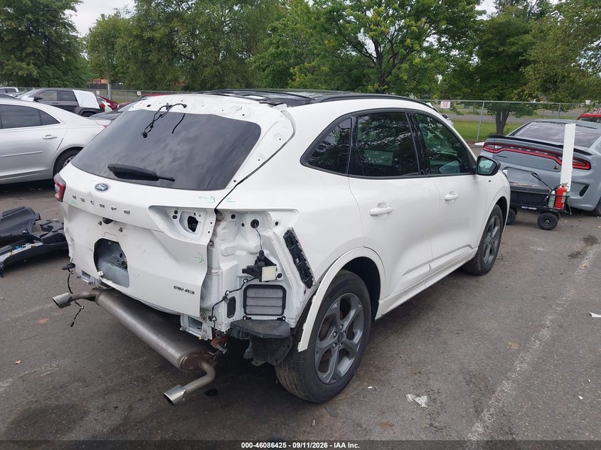 Vin: 1fmcu9mn4rua95885, lot: 46586032, ford escape st-line 20244