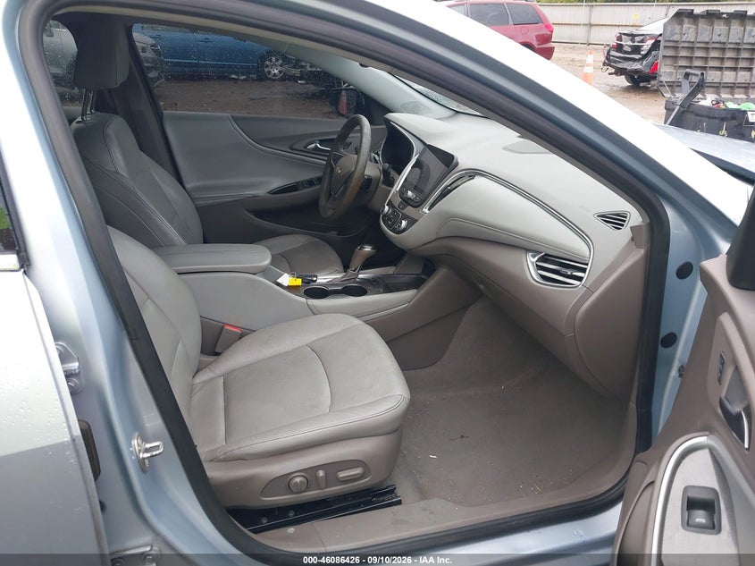 2017 CHEVROLET MALIBU 1LT · Фото 5