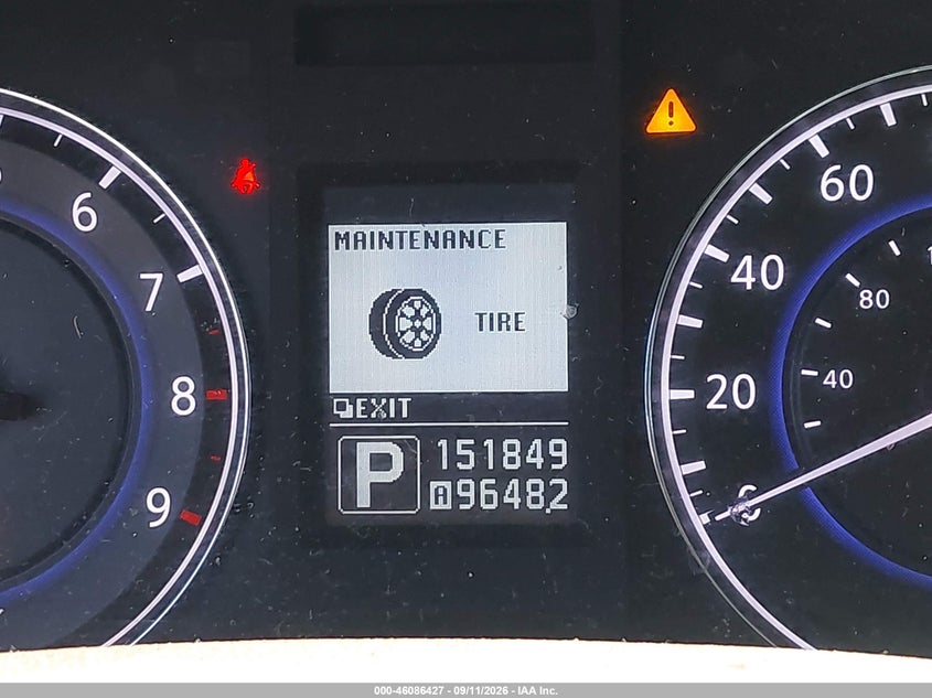 2011 INFINITI G37 JOURNEY · Фото 15