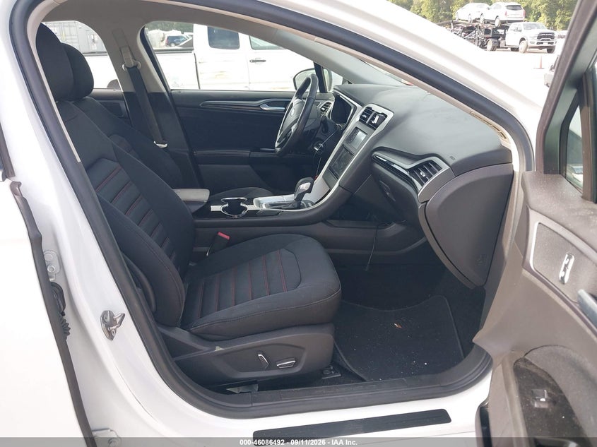 2016 FORD FUSION auction photo 5