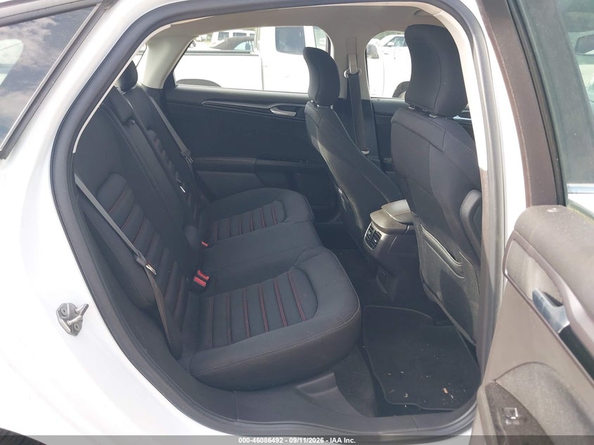 2016 FORD FUSION auction photo 8