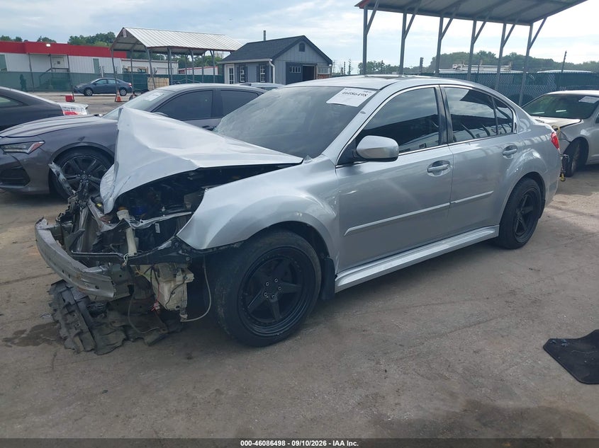 2013 Subaru Legacy, Front End, IAAI, VIN 4S3BMBG69D3033330 — photo 2