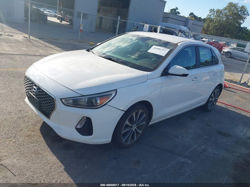 2018 HYUNDAI ELANTRA GT auction photo 2