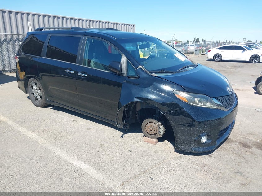TOYOTA SIENNA - zdjęcie 1