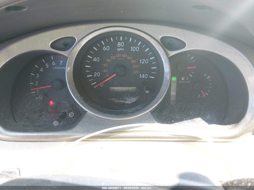 2002 TOYOTA HIGHLANDER auction photo 7