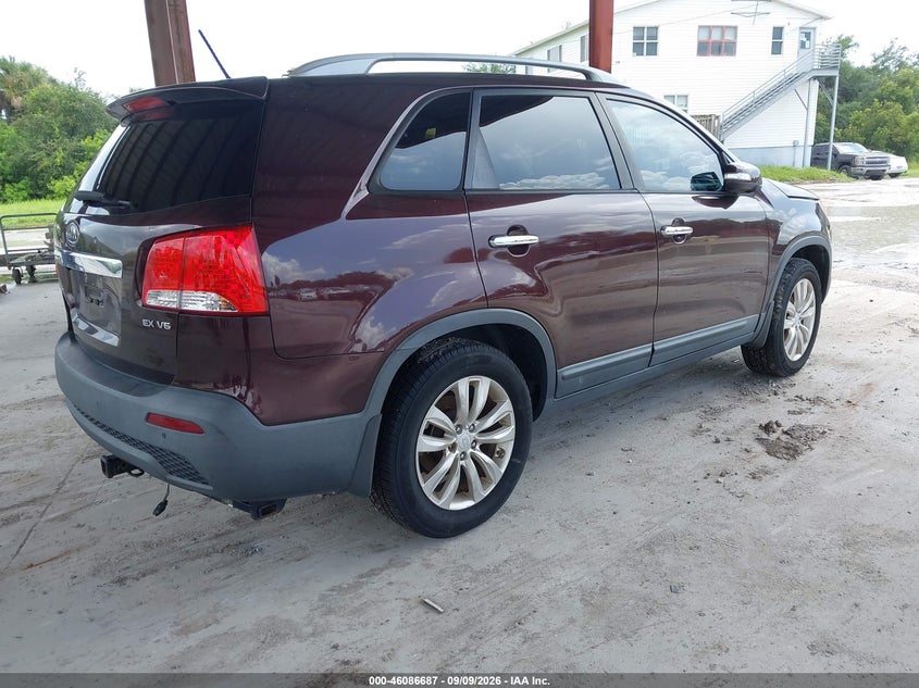 2011 KIA SORENTO auction photo 4