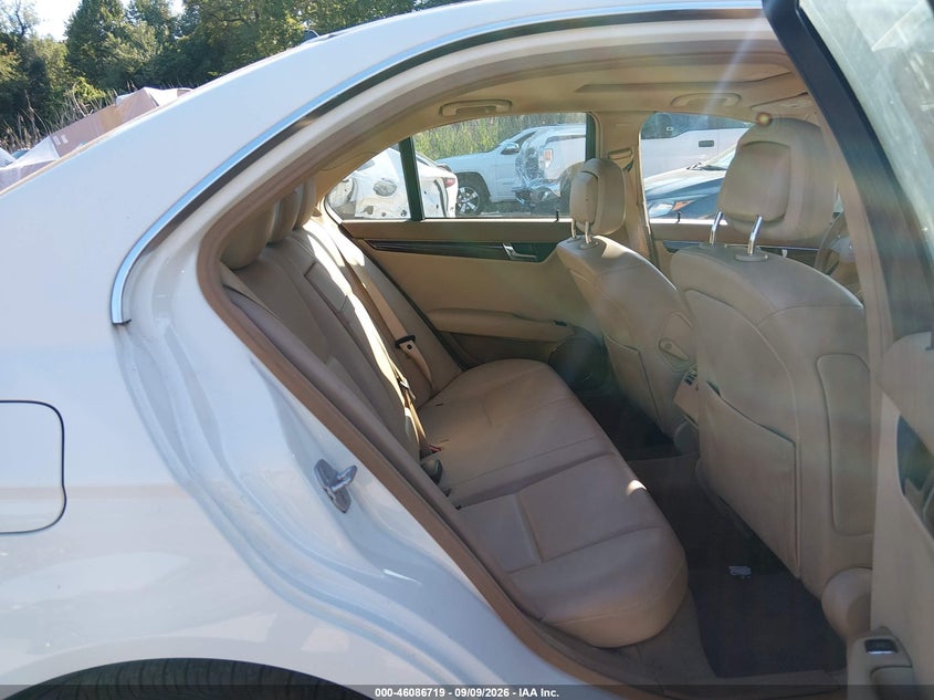 2008 MERCEDES-BENZ C 300 auction photo 8