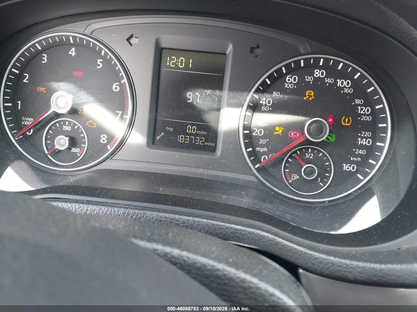 VOLKSWAGEN PASSAT 2015 VIN 1VWAT7A3XFC073619