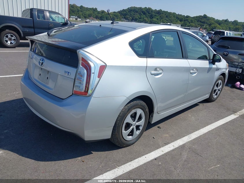 Vin: jtdkn3du9d5633193, lot: 46586377, toyota prius three 20134