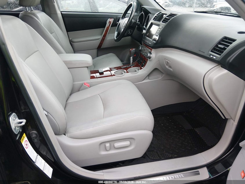 TOYOTA HIGHLANDER 2012 VIN 5TDDK3EHXCS144068
