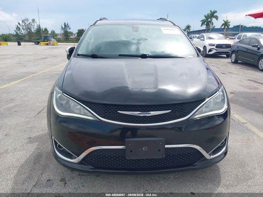 2020 CHRYSLER PACIFICA auction photo 6