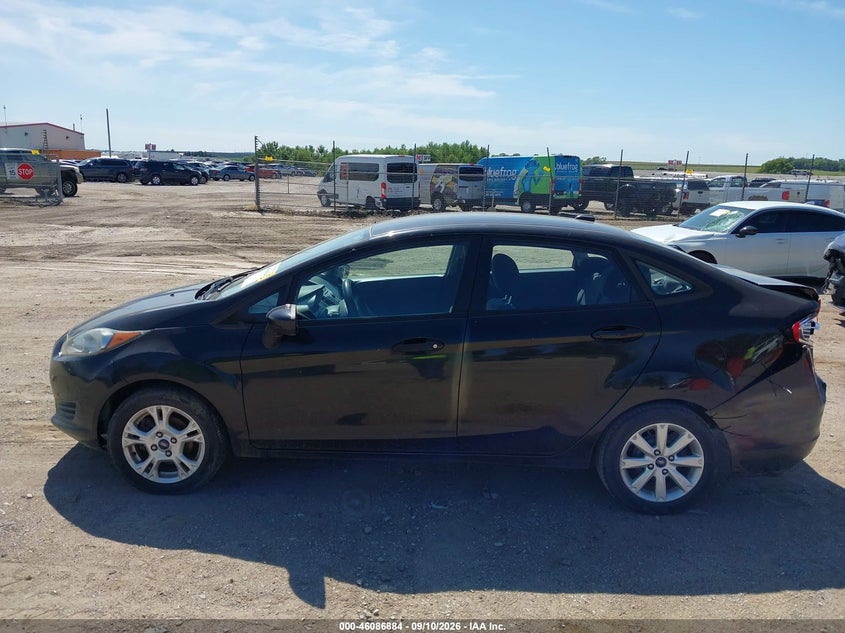 2012 FORD FIESTA SE · Фото 14