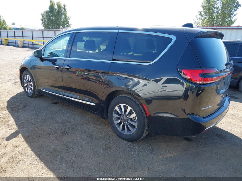2023 CHRYSLER PACIFICA HYBRID auction photo 3
