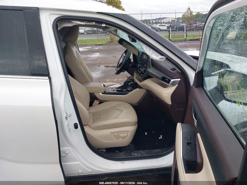 TOYOTA HIGHLANDER - zdjęcie 5