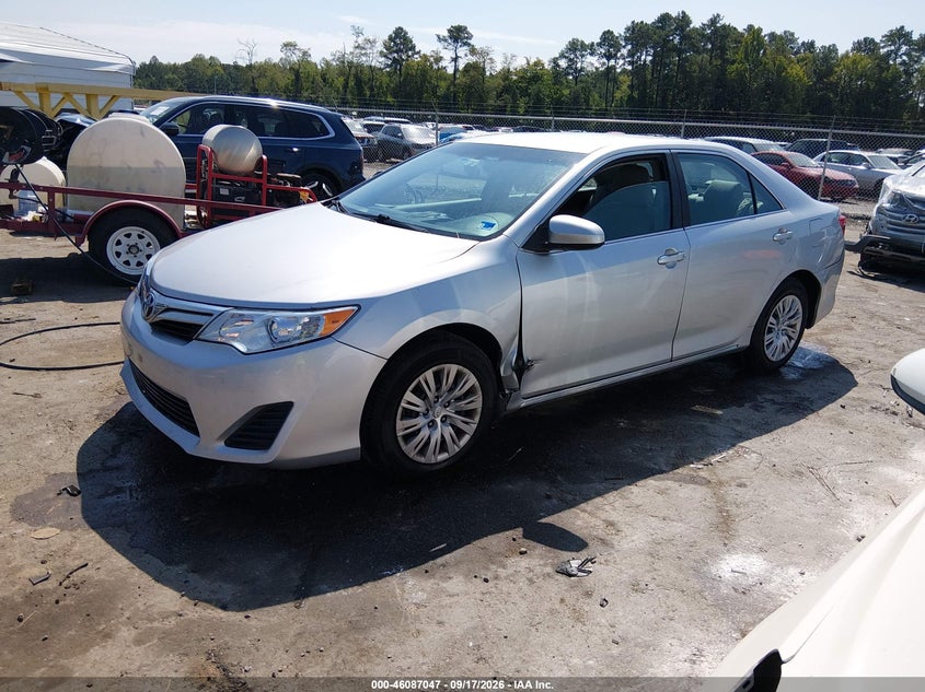 Vin: 4t4bf1fk1er424939, lot: 46586654, toyota camry le 20142