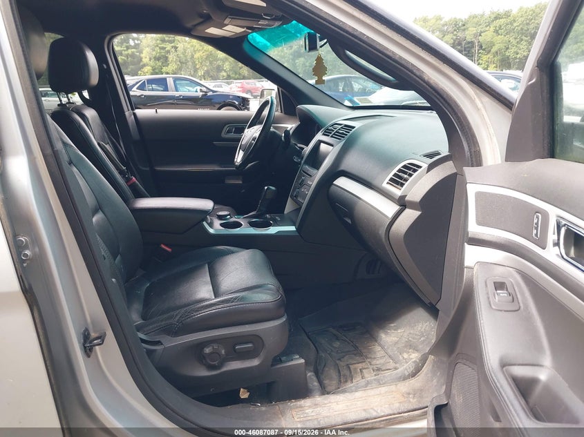 2011 FORD EXPLORER auction photo 5