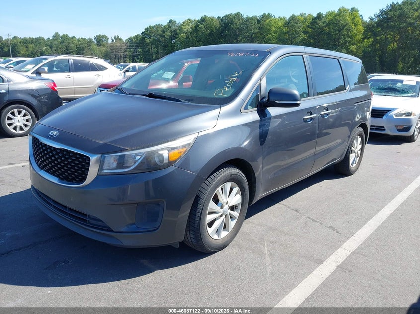 2017 KIA SEDONA auction photo 2