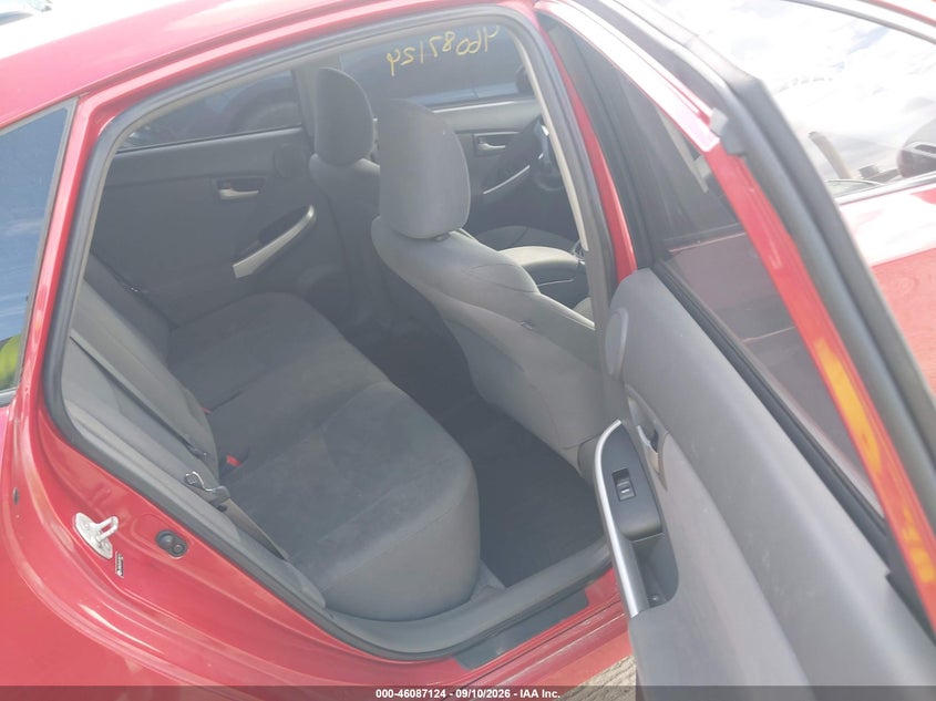 2011 TOYOTA PRIUS auction photo 8