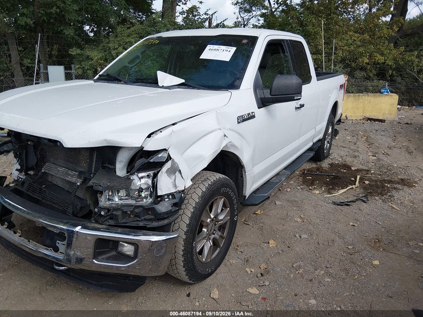 2016 Ford F-150, Right Front, IAAI, VIN 1FTFX1EFXGFA84294 — photo 2