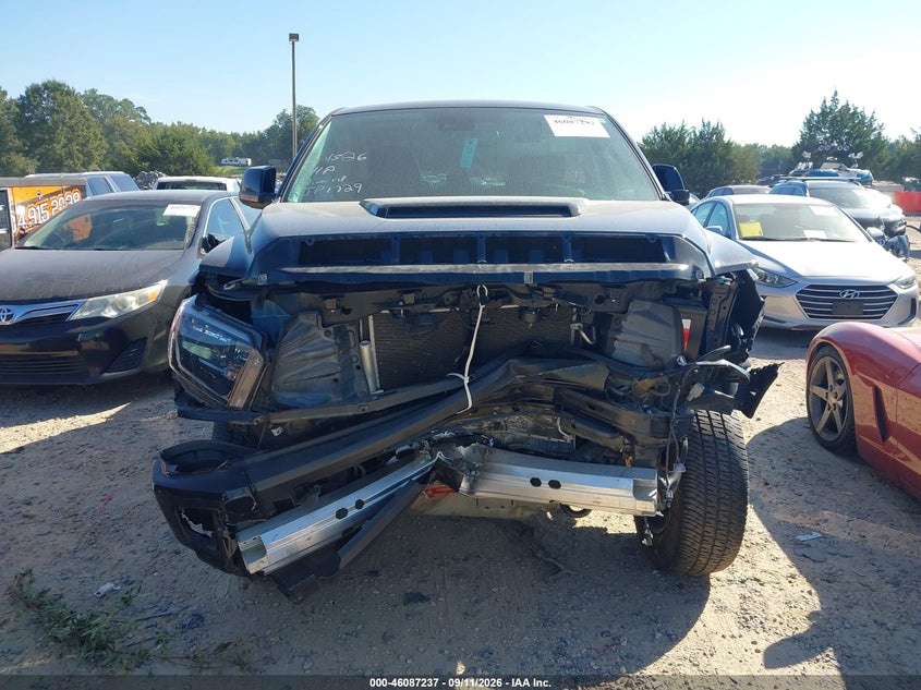 TOYOTA TUNDRA - zdjęcie 12
