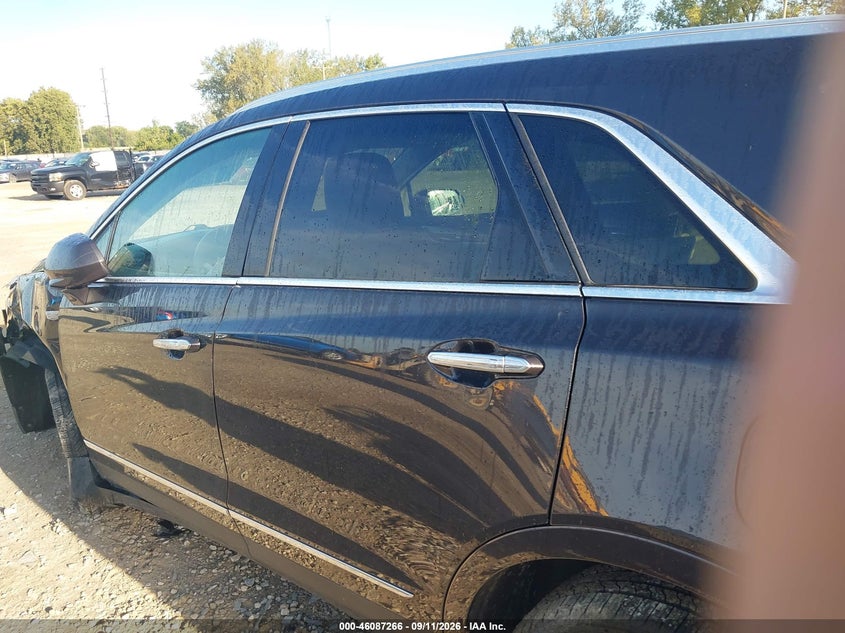 CADILLAC XT5 - zdjęcie 14