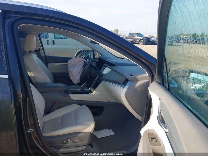 CADILLAC XT5 - zdjęcie 5