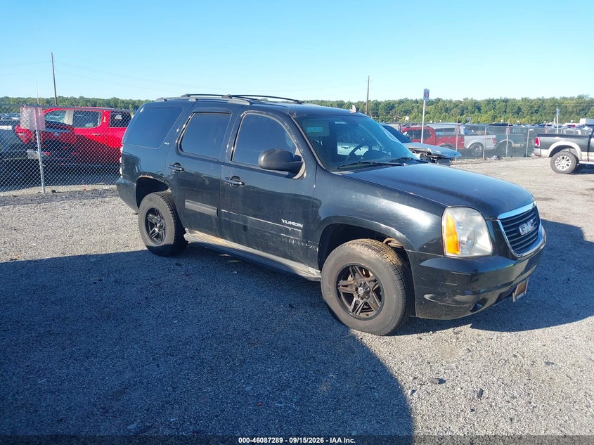 2011 GMC YUKON auction photo 1