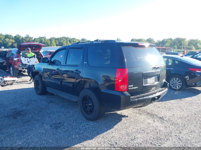 2011 GMC YUKON auction photo 3