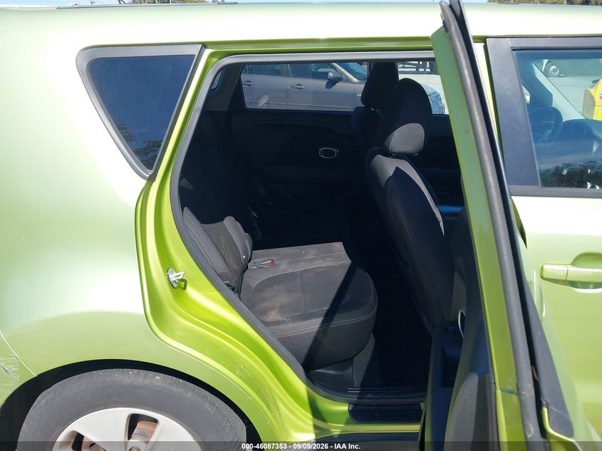 2014 KIA SOUL auction photo 8
