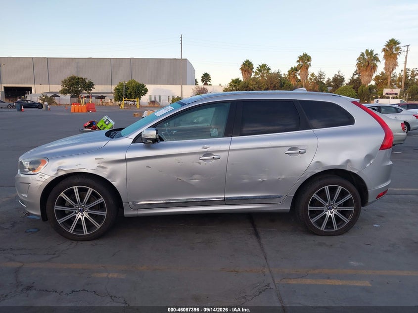 VOLVO XC60 - zdjęcie 15