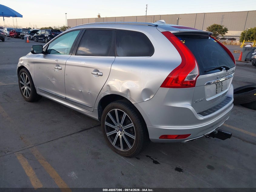 VOLVO XC60 - zdjęcie 3