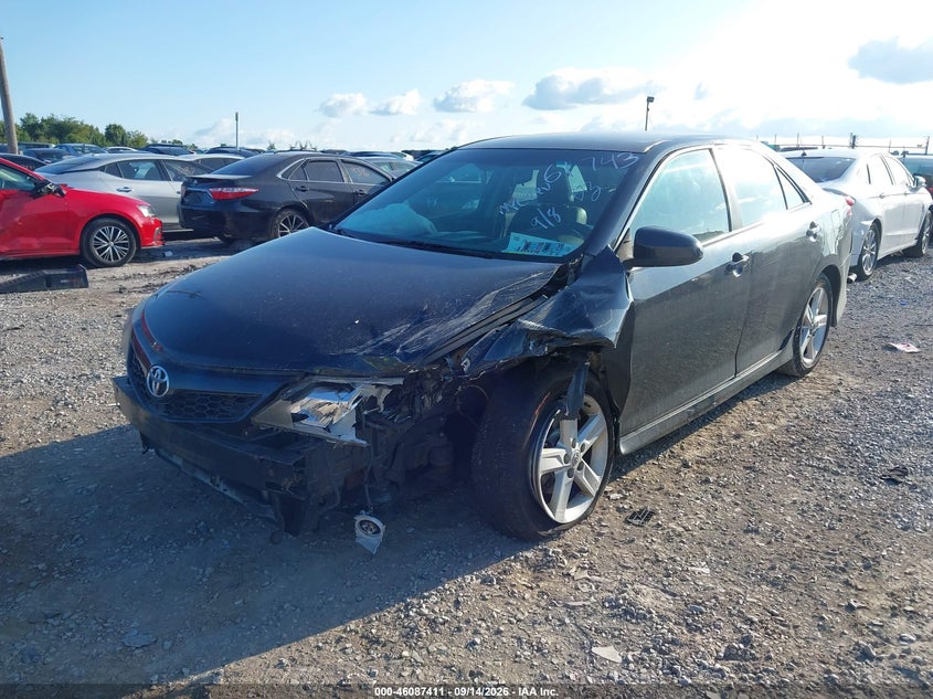 Vin: 4t1bf1fk7du228755, lot: 46587018, toyota camry se 20132