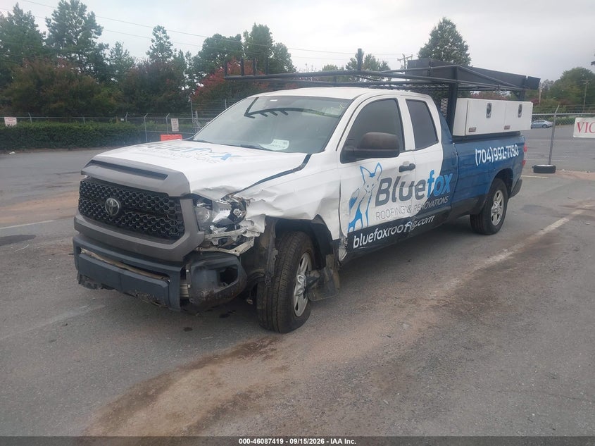 TOYOTA TUNDRA - zdjęcie 2