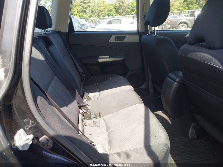 2009 SUBARU FORESTER auction photo 8