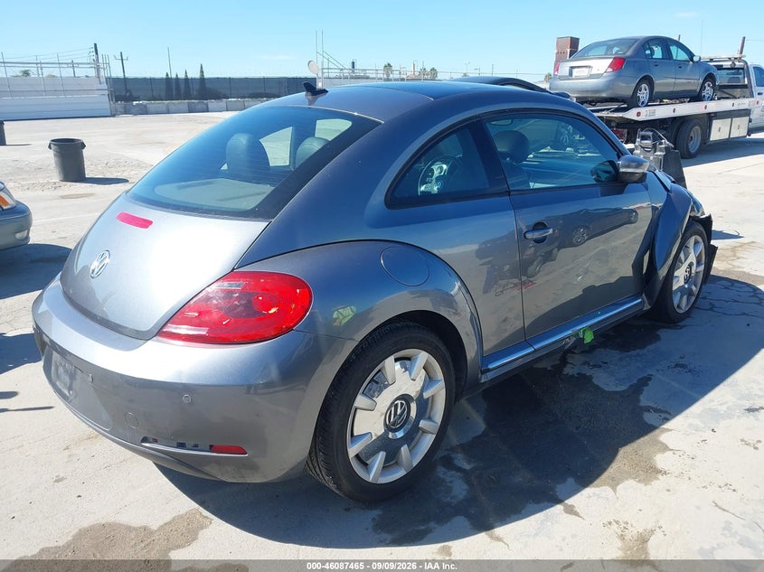 2012 VOLKSWAGEN BEETLE auction photo 4